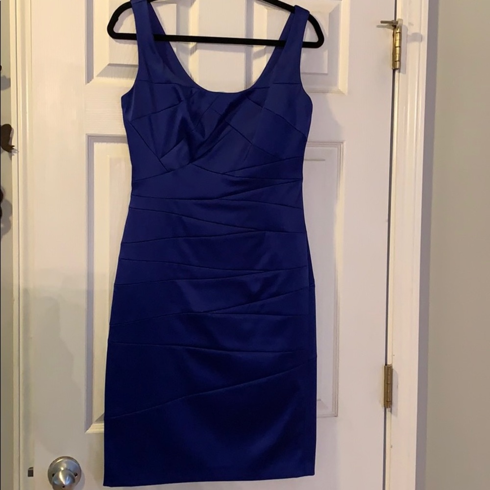 Collection Dress Royal Blue looks like Satin